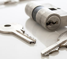 Commercial Locksmith Services in Framingham, MA